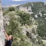 grimpeur sur les falaise du Thaurac